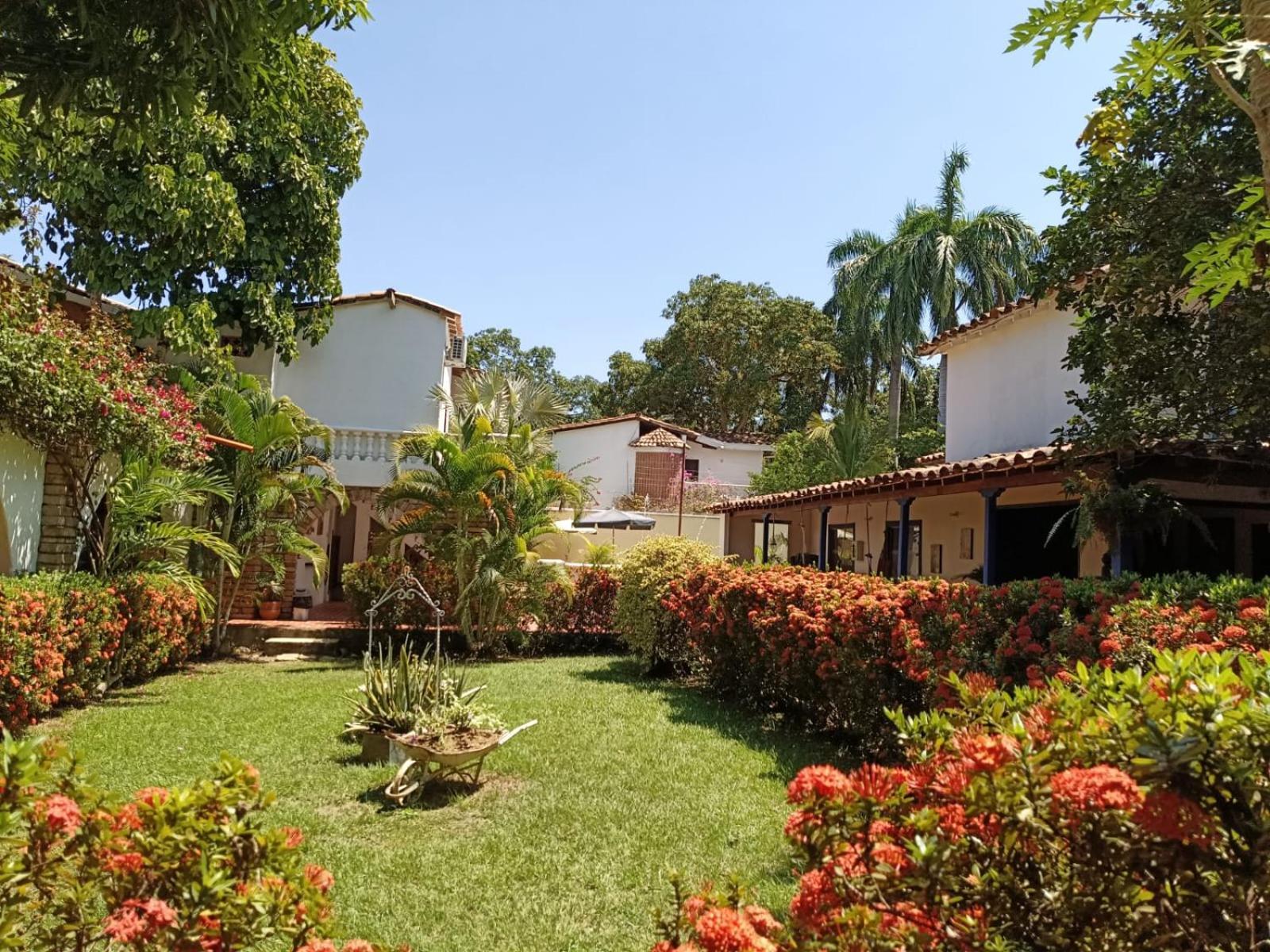 Hotel Y Restaurante Bienmesabe Santa Fe de Antioquia Dış mekan fotoğraf