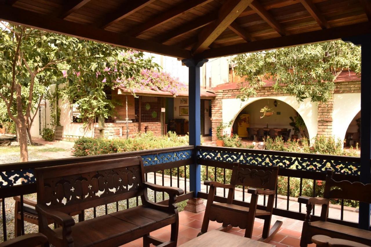 Hotel Y Restaurante Bienmesabe Santa Fe de Antioquia Dış mekan fotoğraf