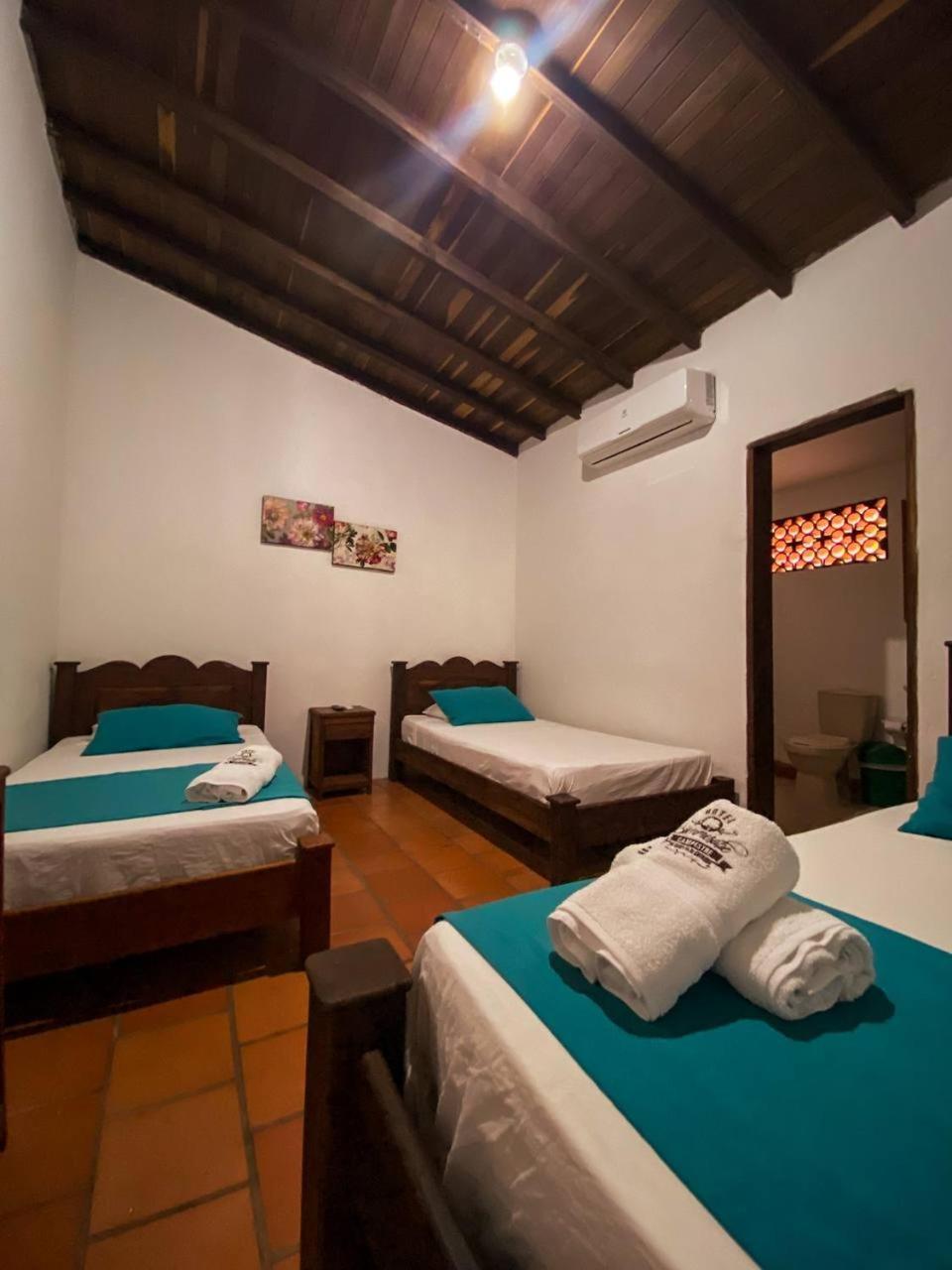 Hotel Y Restaurante Bienmesabe Santa Fe de Antioquia Dış mekan fotoğraf