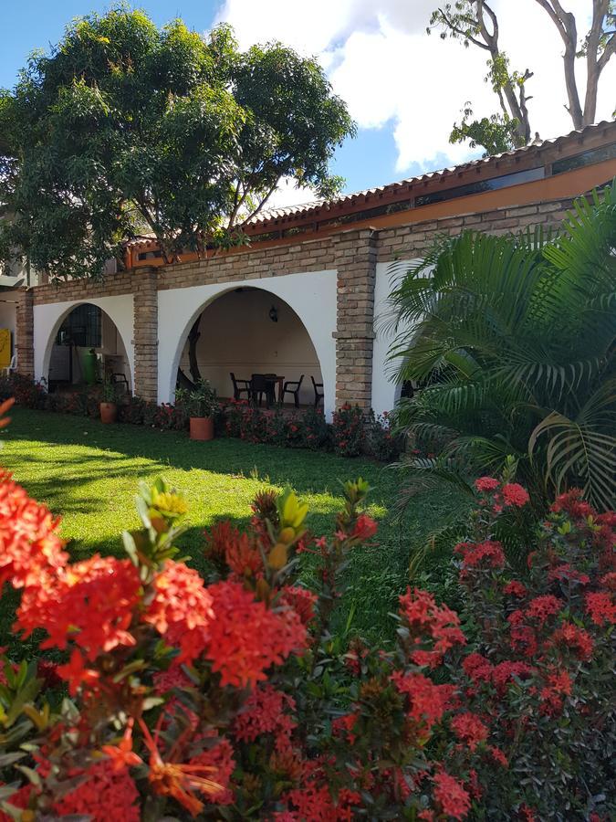 Hotel Y Restaurante Bienmesabe Santa Fe de Antioquia Dış mekan fotoğraf